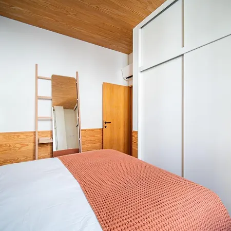 شقة Joivy Elegant Apt Near Beach & City Centre بورتو