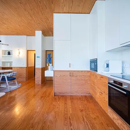 Joivy Elegant Apt Near Beach & City Centre * ポルト