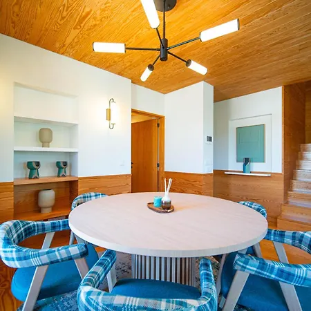 Joivy Elegant Apt Near Beach & City Centre ポルト
